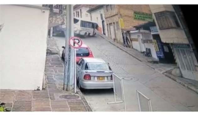 Así fue el accidente de tránsito de buseta en San Gil. Así fue el accidente de tránsito de buseta en San Gil.