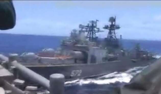 Las dos embarcaciones de guerra han estado a punto de colisionar.