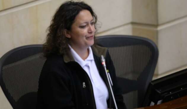 La senadora Angélica Lozano Correa.
