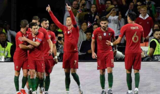 Cristiano Ronaldo, delantero portugués. Cristiano Ronaldo, delantero portugués.