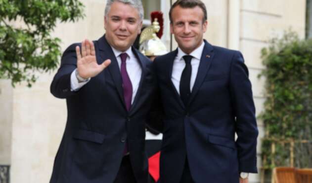 Presidente Iván Duque junto a su homólogo francés, Emmanuel Macron