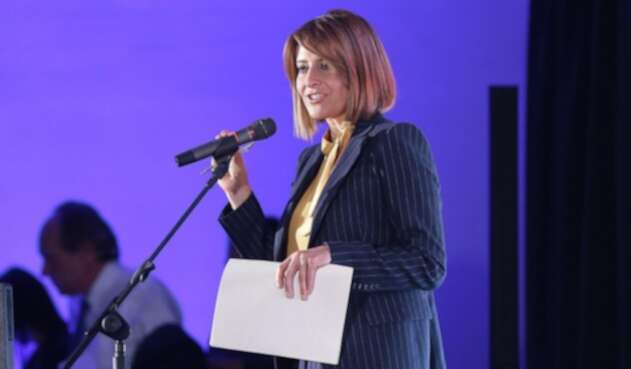 María Lucía Fernández, periodista colombiana. María Lucía Fernández, periodista colombiana.