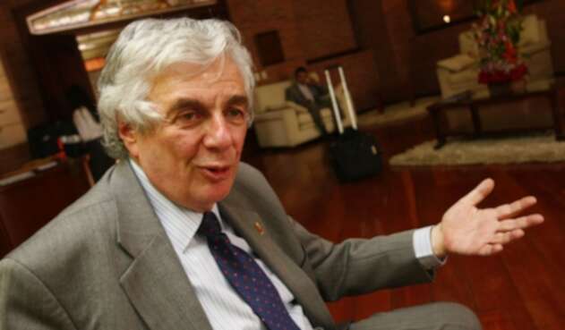 El profesor Moisés Wasserman.