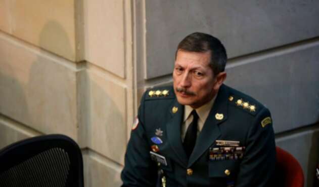 El general Nicacio Martínez, comandante del Ejército, en el Senado de la República, en Bogotá