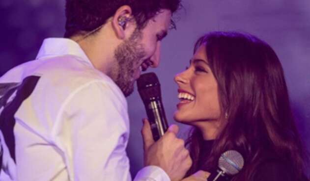 La cantante publicó un video en compañía de Greeicy y despertó rumores entre sus seguidores.