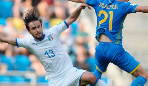 Ucranianos e italianos durante la disputa de la semifinal del Mundial Sub 20 Ucranianos e italianos durante la disputa de la semifinal del Mundial Sub 20