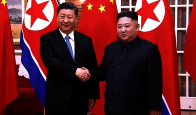 Xi Jinping se reúne con Kim Jong-un por primera vez en Corea del Norte