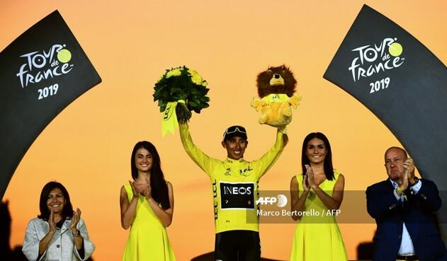 Tour de Francia - podio Egan Bernal campeón