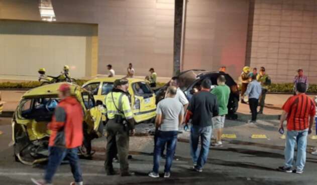 Los lesionados fueron remitidos a la Clínica Asotrauma.