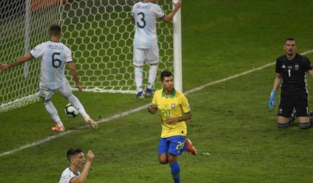 Roberto Firminho, delantero brasilero. Roberto Firminho, delantero brasilero.