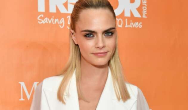 Cara Delevingne estrena zapatillas de la mano de Puma