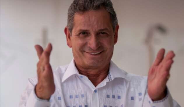 Darío Gómez Darío Gómez fue retenido por las autoridades.