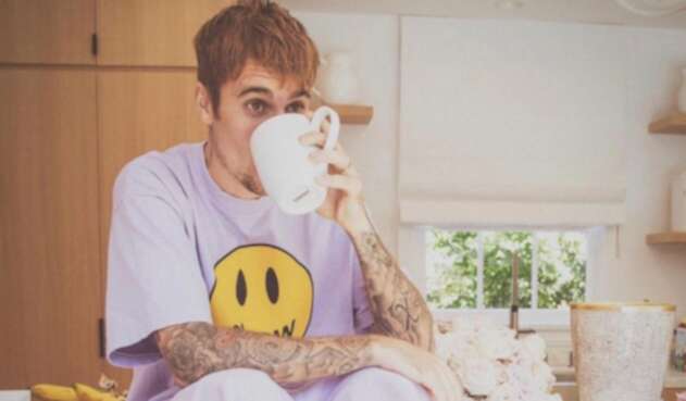 Justin Bieber luce su nueva perforación