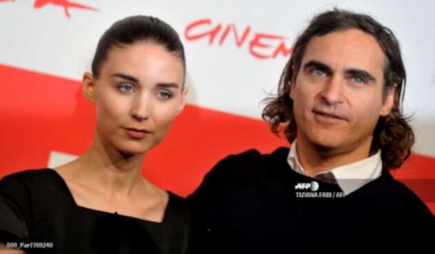 Joaquin Phoenix y Rooney Mara se comprometen
