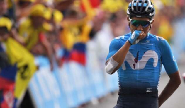 Nairo Quintana, ciclista colombiano al servicio del Movistar Team, ganando la etapa 18 del Tour de Francia 2019 Nairo Quintana, ciclista colombiano al servicio del Movistar Team, ganando la etapa 18 del Tour de Francia 2019