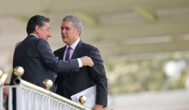 Néstor Humberto Martínez, ex fiscal general, e Iván Duque, presidente de la República, en Bogotá, el 6 de noviembre de 2018 Néstor Humberto Martínez, ex fiscal general, e Iván Duque, presidente de la República, en Bogotá, el 6 de noviembre de 2018