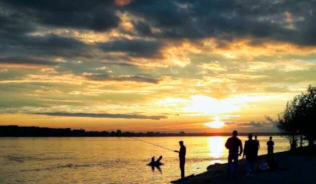 Novosibirsk es un lago contaminado que tiene un brillo especial