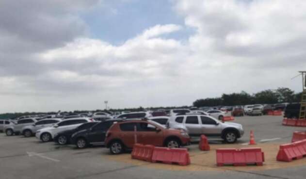 Padres arrepentidos Menor olvidada Taxi Aeropuerto