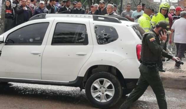Balacera en el sur de Bogotá deja un policía muerto y otro herido.