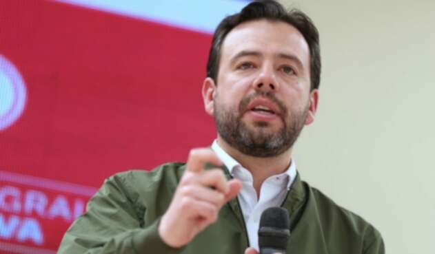 Carlos Fernando Galán al lanzar su candidatura a la Alcaldía de Bogotá.