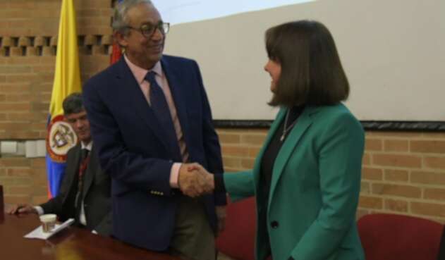 Firma de la alianza entre las dos entidades