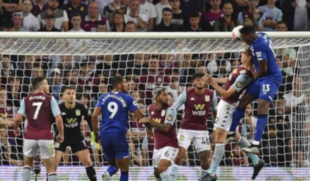 Yerry Mina, defensor colombiano. Yerry Mina, defensor colombiano.