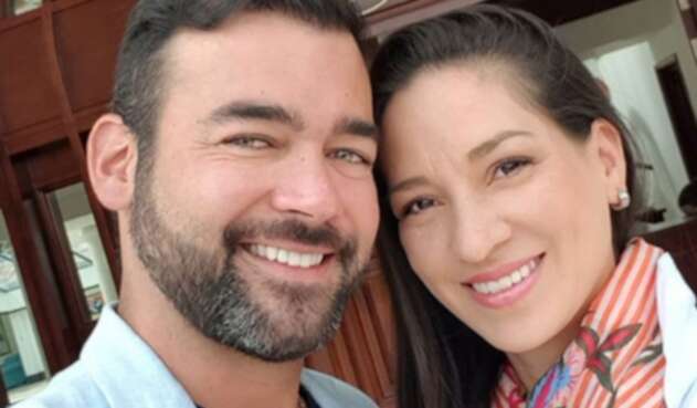 Juan Pablo Obregón y su esposa