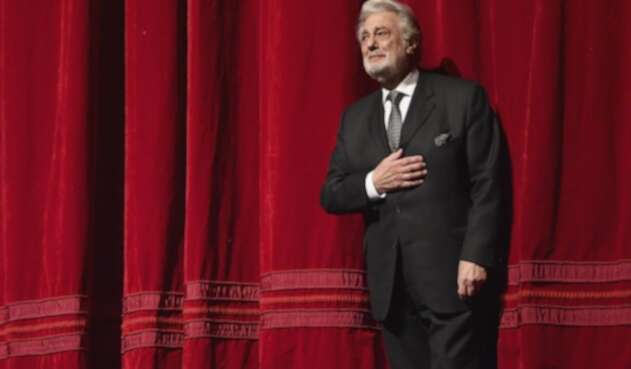 Plácido domingo, tenor español. Plácido domingo, tenor español.