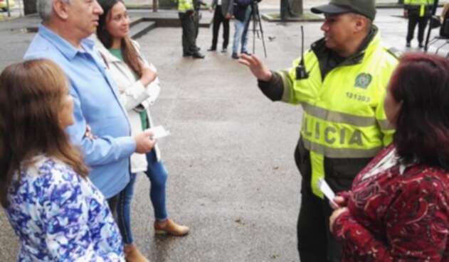 Policía en Teusaquillo atiende a la ciudadanía Policía en Teusaquillo atiende a la ciudadanía