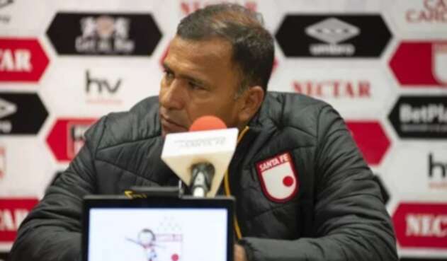 Harold Rivera, técnico de Santa Fe