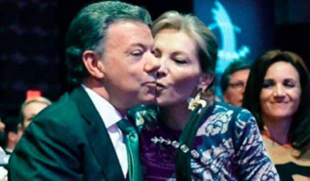 Maria Clemencia De Santos junto a Juan Manuel Santos Maria Clemencia De Santos junto a Juan Manuel Santos