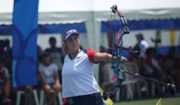 Sara López, arquera colombiana. Sara López, arquera colombiana.