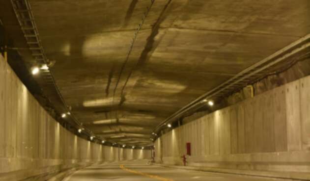 Túnel de Oriente