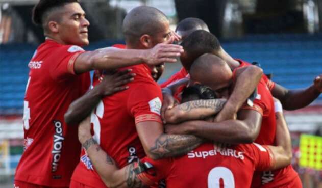 America de Cali, equipo celebrando un gol