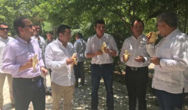 Reunión Duque-bananeros