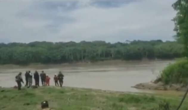 Buscan a dos soldados que cayeron al río Guaviare