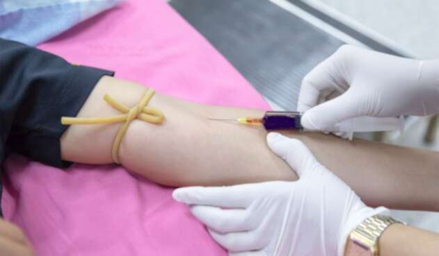 Toma de muestra de sangre Toma de muestra de sangre