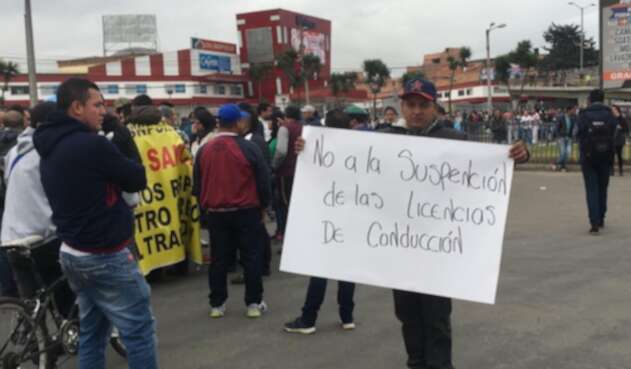 Transportadores informales protestando en Soacha (Cundinamarca)