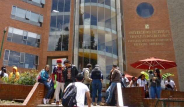 Director de Extensión acusado de corrupción