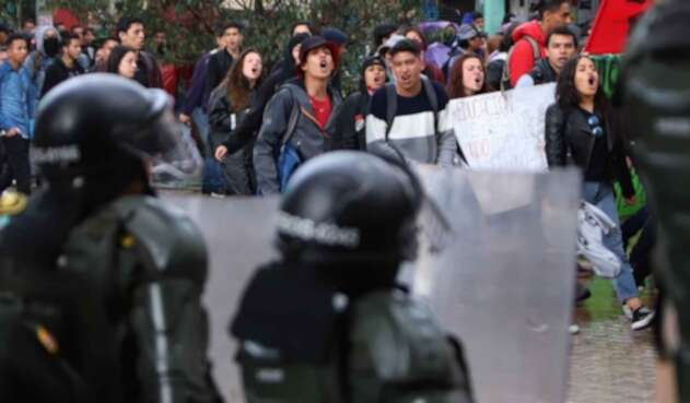 Marchas estudiantes / Protesta social / Esmad