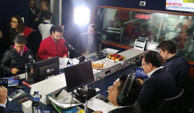 El Debate Inteligente en La FM y La Cariñosa