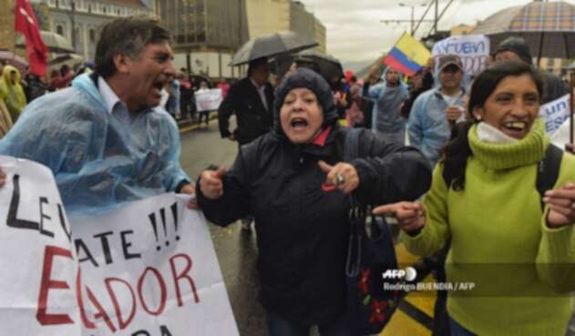 Protestas en Ecuador por aumento de la gasolina Protestas en Ecuador por aumento de la gasolina