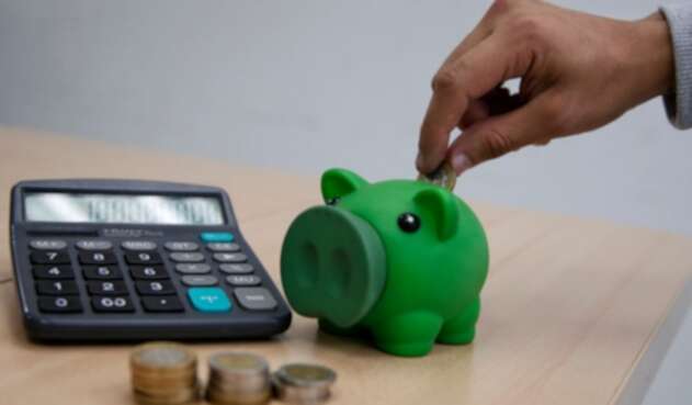 ¿Educación financiera debería ser obligatoria en colegios?