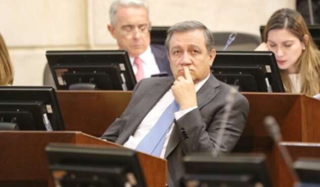 ERNESTO MACÍAS