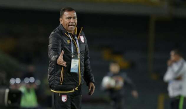 Hárold Rivera, técnico de Santa Fe
