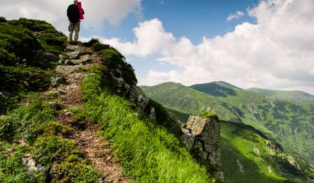 Viajero solitario - Turismo - Viajar por el mundo