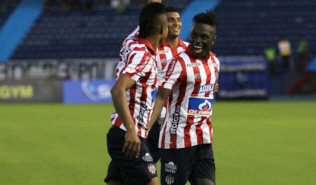 Junior celebra gol Junior celebra gol