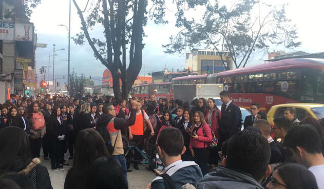 Marcha de estudiantes del SENA en Bogotá Marcha de estudiantes del SENA en Bogotá