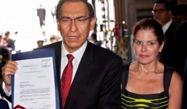 Martín Vizcarra y Mercedes Aráoz, los dos presidentes peruanos