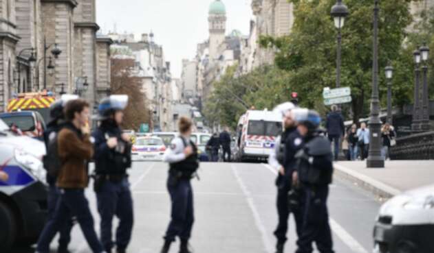 Ataque con cuchillo en París